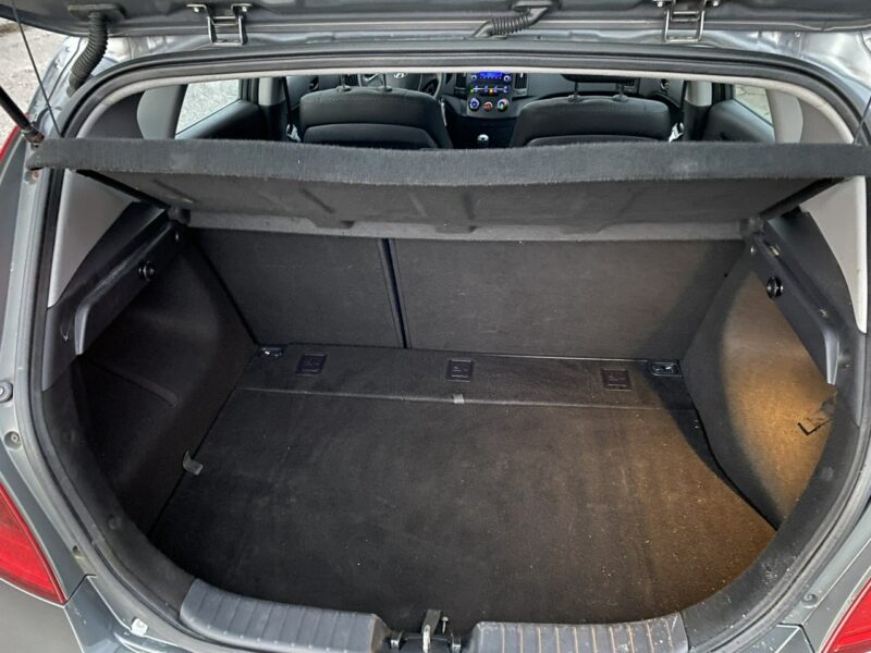 Hyundai i30 Niezawodna i mocna benzyna/Klimatyzacja/Isofix, niski przebieg/Aux,USB I (2002-2013)