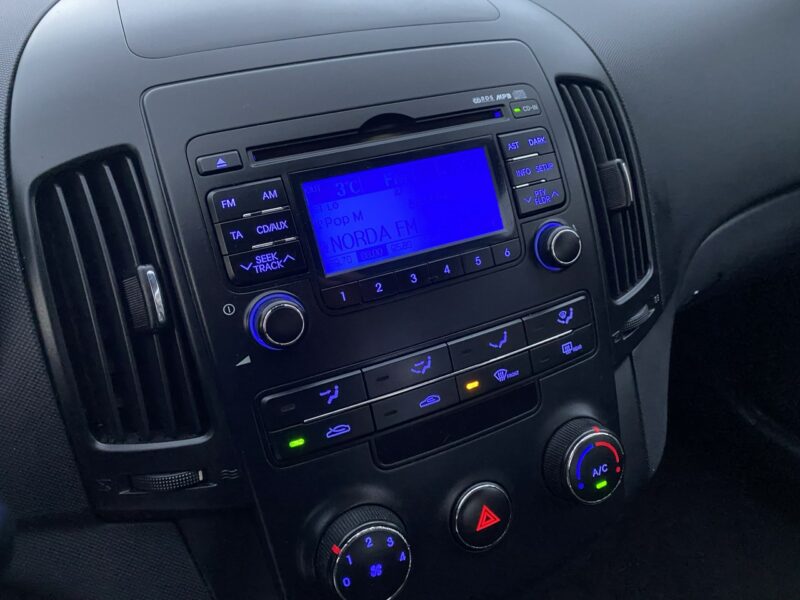 Hyundai i30 Niezawodna i mocna benzyna/Klimatyzacja/Isofix, niski przebieg/Aux,USB I (2002-2013)