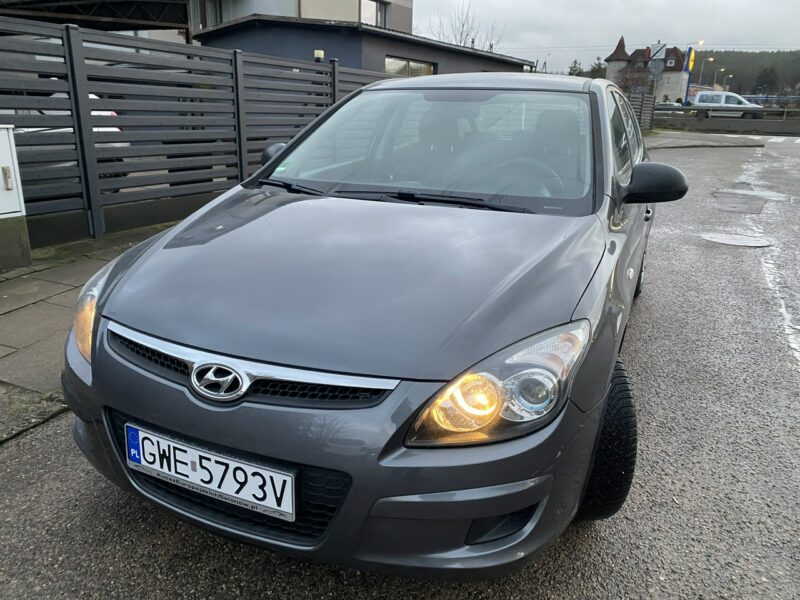 Hyundai i30 Niezawodna i mocna benzyna/Klimatyzacja/Isofix, niski przebieg/Aux,USB I (2002-2013)