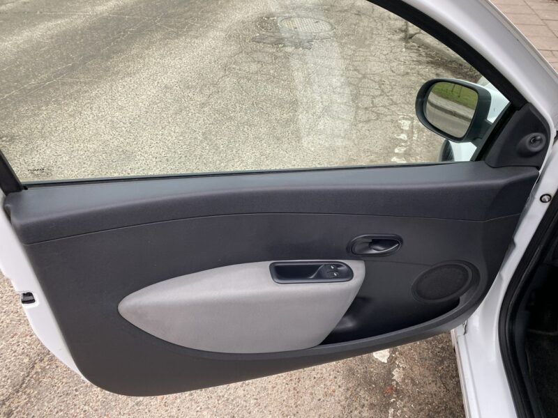 Renault Clio Niski przebieg gwarantowany/Po liftingu/Isofix, także z przodu,spoiler III (2005-2012)