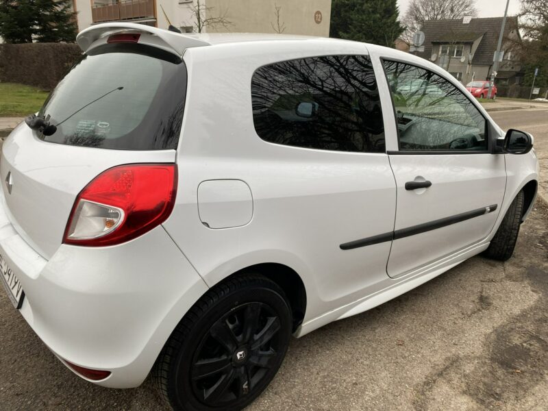 Renault Clio Niski przebieg gwarantowany/Po liftingu/Isofix, także z przodu,spoiler III (2005-2012)