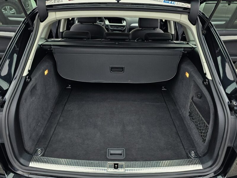 Audi A4 2.0 TDI - 140 KM * Duża Navi * Automat / Ledy Biksenon *HAK /Gwarancja B8 (2007-2015)