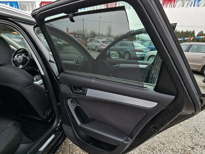 Audi A4 2.0 TDI - 140 KM * Duża Navi * Automat / Ledy Biksenon *HAK /Gwarancja B8 (2007-2015)