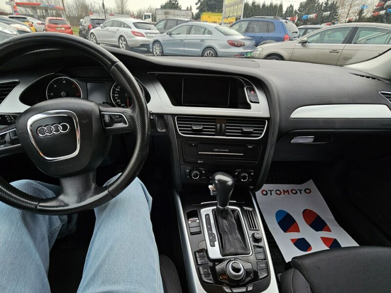 Audi A4 2.0 TDI - 140 KM * Duża Navi * Automat / Ledy Biksenon *HAK /Gwarancja B8 (2007-2015)