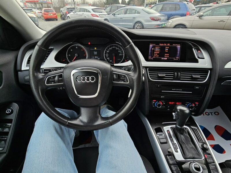 Audi A4 2.0 TDI - 140 KM * Duża Navi * Automat / Ledy Biksenon *HAK /Gwarancja B8 (2007-2015)
