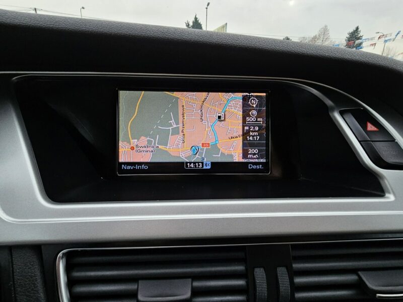 Audi A4 2.0 TDI - 140 KM * Duża Navi * Automat / Ledy Biksenon *HAK /Gwarancja B8 (2007-2015)