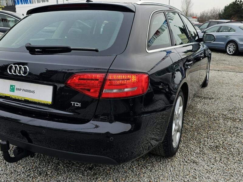 Audi A4 2.0 TDI - 140 KM * Duża Navi * Automat / Ledy Biksenon *HAK /Gwarancja B8 (2007-2015)