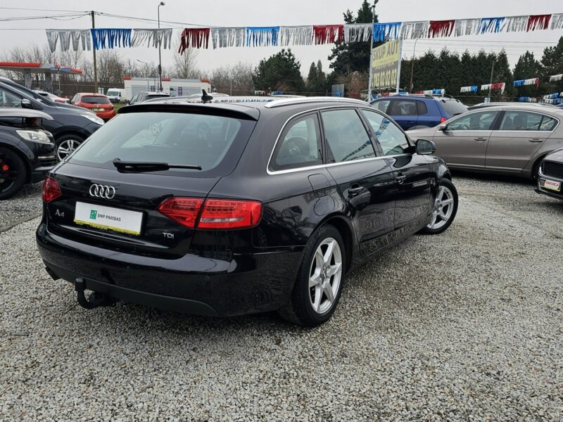 Audi A4 2.0 TDI - 140 KM * Duża Navi * Automat / Ledy Biksenon *HAK /Gwarancja B8 (2007-2015)