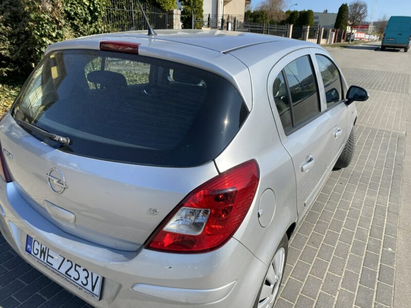 Opel Corsa 1,2b. 5d, LPG, klimatyzacja , butla na 10 lat, opony wielosez, Isofix D (2006-2014)