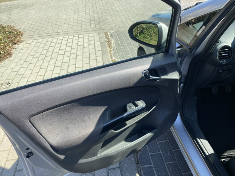 Opel Corsa 1,2b. 5d, LPG, klimatyzacja , butla na 10 lat, opony wielosez, Isofix D (2006-2014)