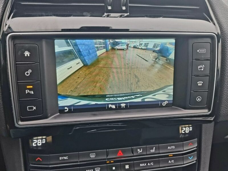 Jaguar F-PACE Pisemna Gwarancja 12 miesięcy