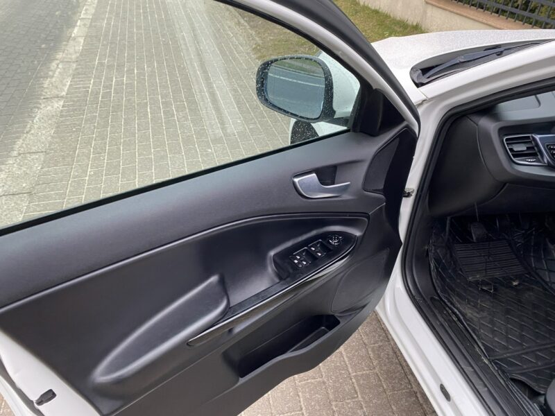 Alfa Romeo Giulietta Mocny silnik, klimatronik, parktronik, Ledy dzienne, isofix, z Niemiec