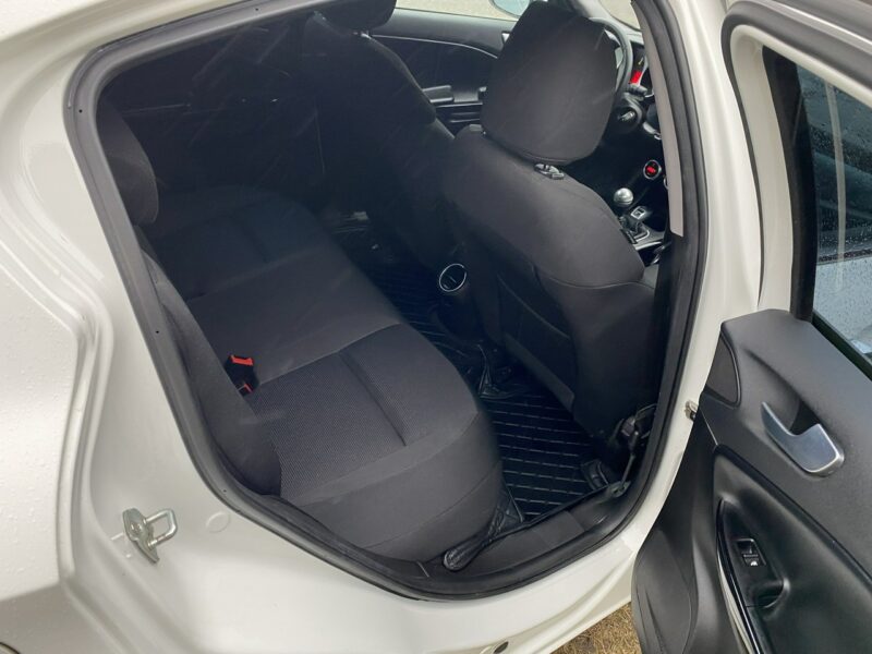 Alfa Romeo Giulietta Mocny silnik, klimatronik, parktronik, Ledy dzienne, isofix, z Niemiec