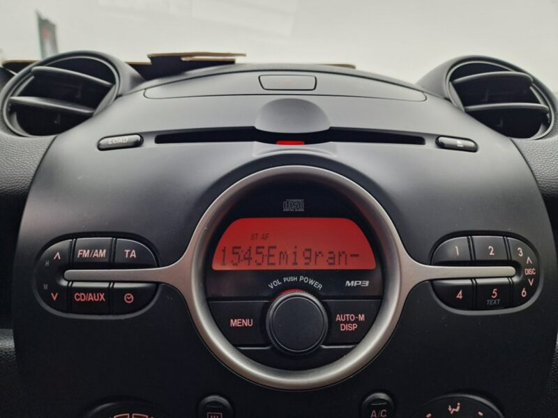 Mazda 2 1.4 Benzyna 84 KM, Klimatyzacja, Alufelgi, Isofix, Dwa Klucze, II (2007-2014)