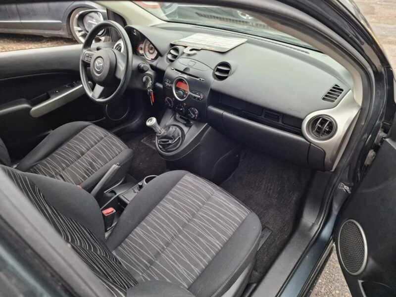 Mazda 2 1.4 Benzyna 84 KM, Klimatyzacja, Alufelgi, Isofix, Dwa Klucze, II (2007-2014)