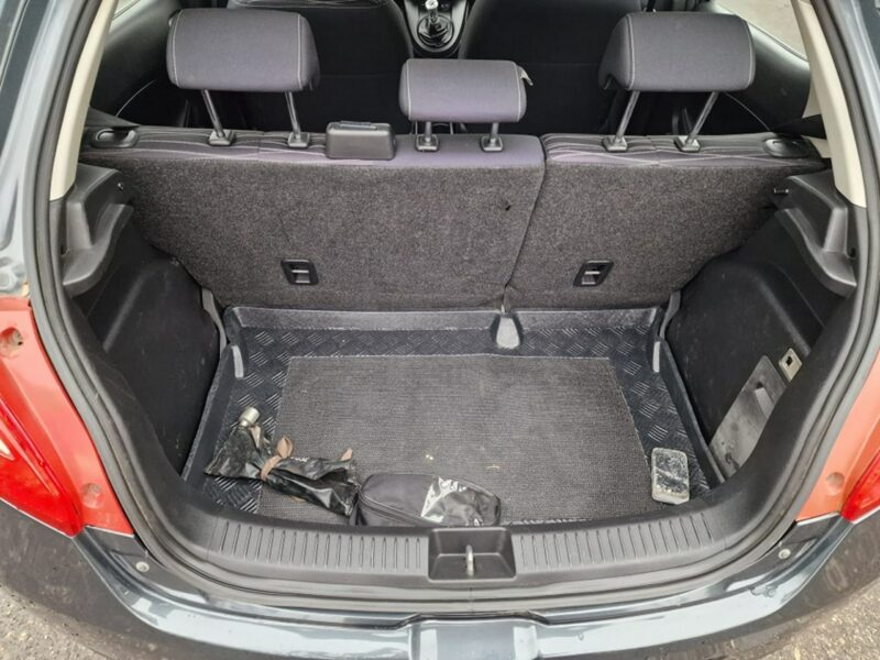Mazda 2 1.4 Benzyna 84 KM, Klimatyzacja, Alufelgi, Isofix, Dwa Klucze, II (2007-2014)