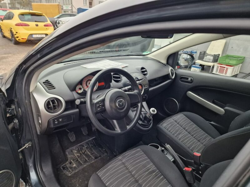 Mazda 2 1.4 Benzyna 84 KM, Klimatyzacja, Alufelgi, Isofix, Dwa Klucze, II (2007-2014)