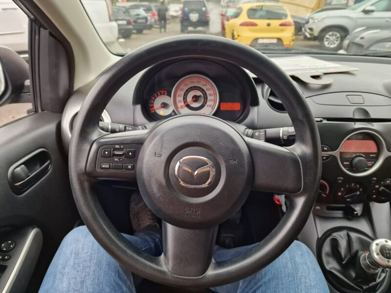 Mazda 2 1.4 Benzyna 84 KM, Klimatyzacja, Alufelgi, Isofix, Dwa Klucze, II (2007-2014)