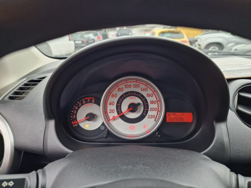 Mazda 2 1.4 Benzyna 84 KM, Klimatyzacja, Alufelgi, Isofix, Dwa Klucze, II (2007-2014)