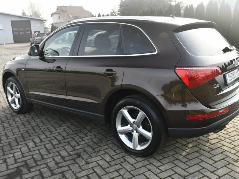 Audi Q5 2,0tdi S-line,Quattro,Navi,Pół-skóry,Elkt.Klapa.Klimatr 2 str.GWARANCJ 8R (2008-)