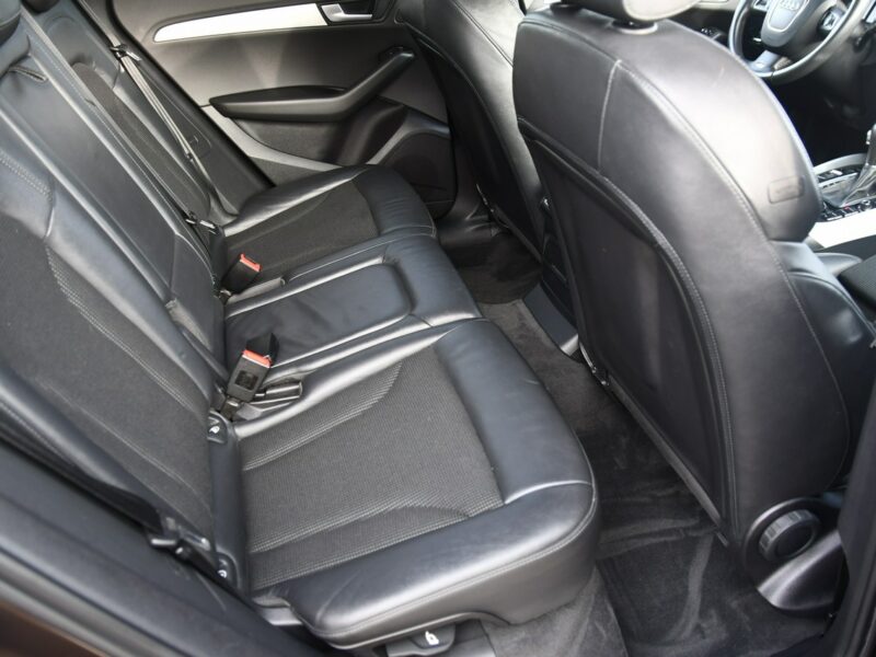 Audi Q5 2,0tdi S-line,Quattro,Navi,Pół-skóry,Elkt.Klapa.Klimatr 2 str.GWARANCJ 8R (2008-)