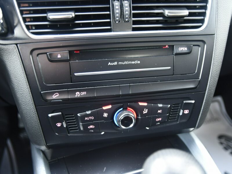 Audi Q5 2,0tdi S-line,Quattro,Navi,Pół-skóry,Elkt.Klapa.Klimatr 2 str.GWARANCJ 8R (2008-)