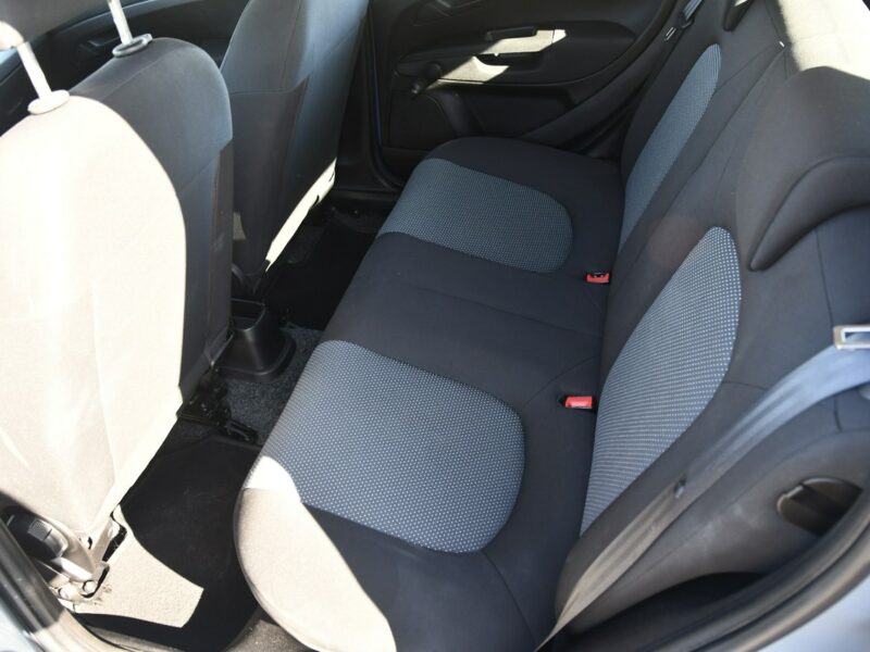 Fiat Grande Punto 1,3jtd MultiJet Serwis,Klimatyzacja,City,Centralka,El.szyby.KREDYT.
