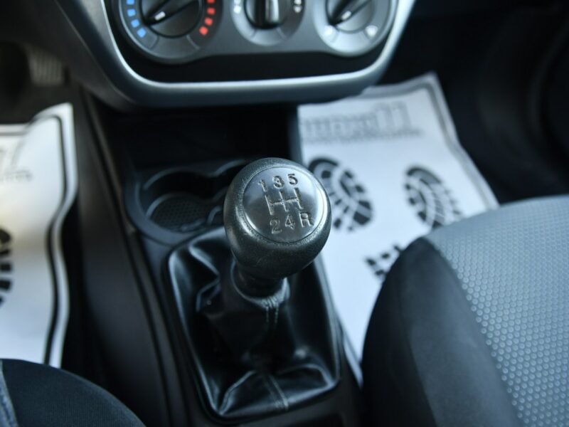 Fiat Grande Punto 1,3jtd MultiJet Serwis,Klimatyzacja,City,Centralka,El.szyby.KREDYT.