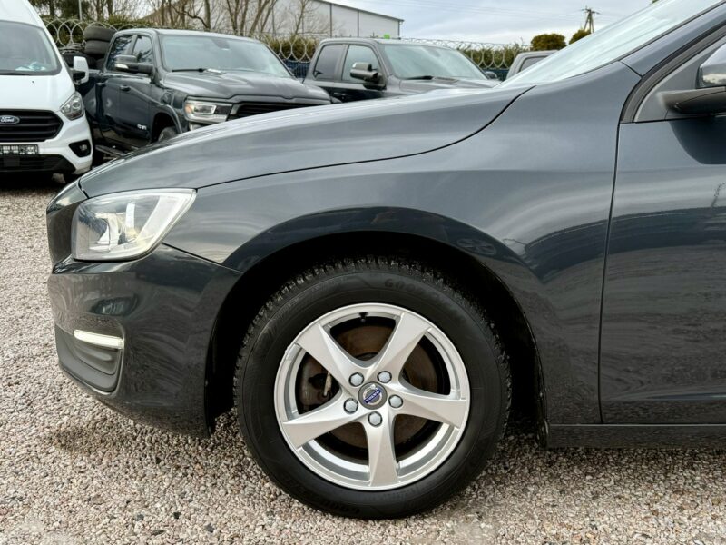 Volvo V60 D2,Led,Navi,Serwis ASO,Gwarancja I (2010-2018)