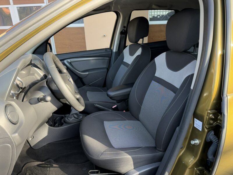 Dacia Duster 1,6 115KM Klimatyzacja Nawigacja Koła lato+zima I (2009-2017)