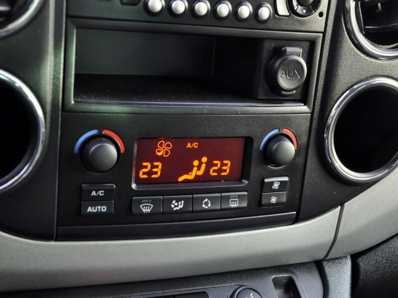 Peugeot Partner 1.6HDI(112KM)*Tepee*Klimatronik*Parktronik*Welur*Reling*I Wł*ASO II (2008-)