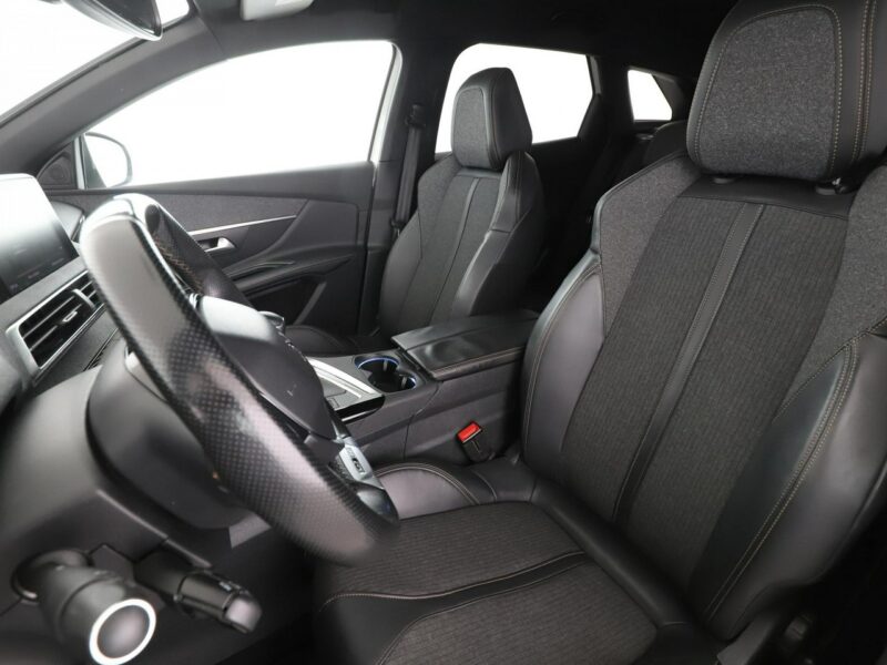 Peugeot 3008 GT-Line navi kamera virtual Bluetooth FullLED tempomat II (2016-)