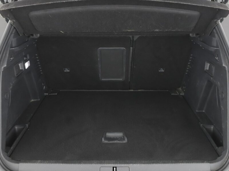 Peugeot 3008 GT-Line navi kamera virtual Bluetooth FullLED tempomat II (2016-)