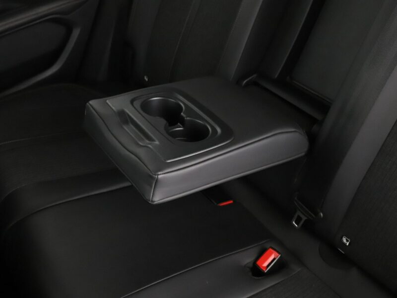 Peugeot 3008 GT-Line navi kamera virtual Bluetooth FullLED tempomat II (2016-)