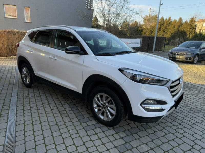 Hyundai Tucson 1,6 132KM Klima Navi Kamera 2xPDC Koła lato+zima III (2015-2020)