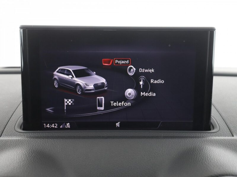 Audi A3 skóra navi grzane fotele Bluetooth climatronic LED PDC tempomat 8Y