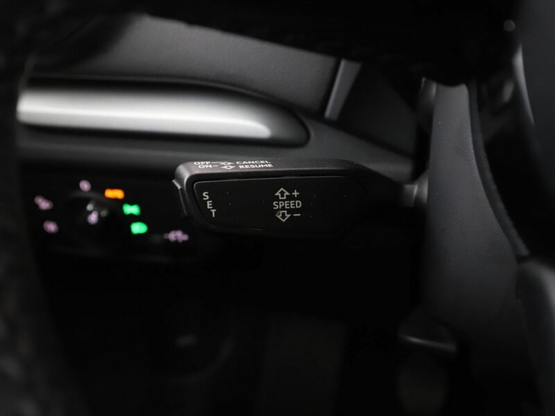 Audi A3 skóra navi grzane fotele Bluetooth climatronic LED PDC tempomat 8Y