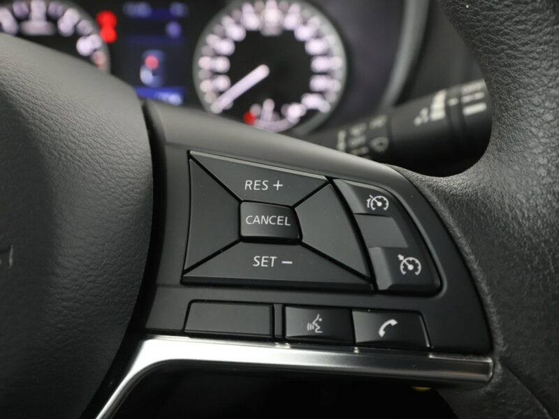 Nissan Juke navi klimatyzacja kamera i czujniki parkowania II (2019-)