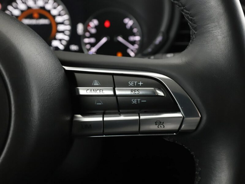 Mazda CX-30 FV23% full LED navi kamera i czujniki parkowania grzane fotele