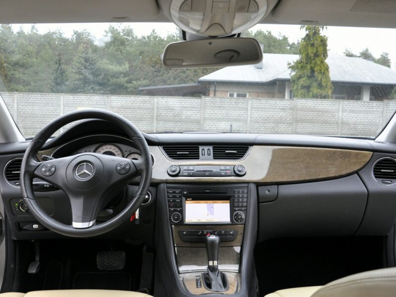 Mercedes CLS 350 3,5V6 292KM Avantgarde/Navi/KremoweSkóry/Alufegi/Xenon/ C219 (2004-2010)