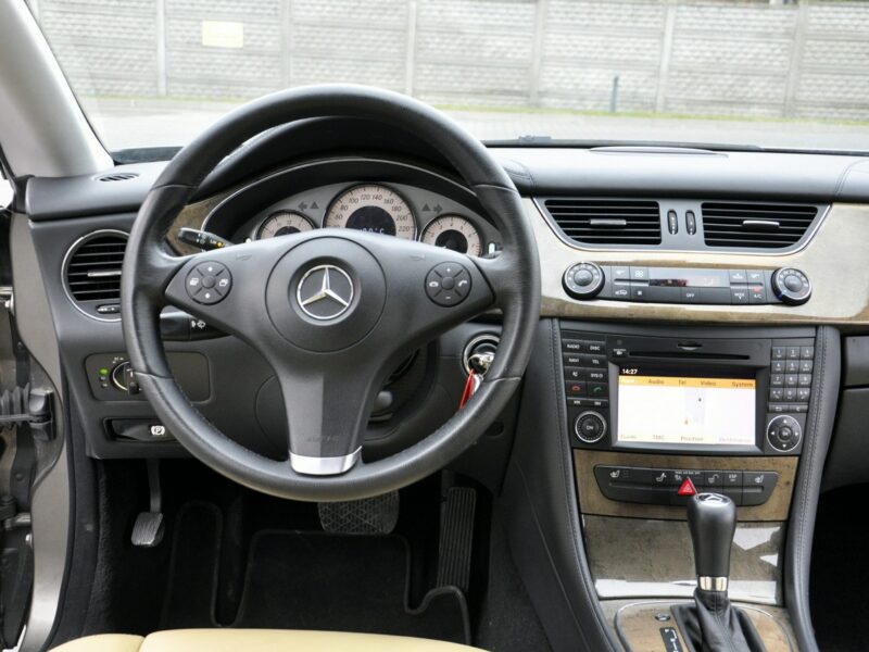Mercedes CLS 350 3,5V6 292KM Avantgarde/Navi/KremoweSkóry/Alufegi/Xenon/ C219 (2004-2010)