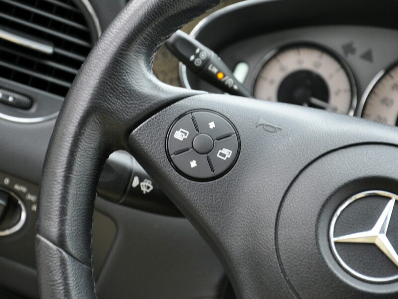 Mercedes CLS 350 3,5V6 292KM Avantgarde/Navi/KremoweSkóry/Alufegi/Xenon/ C219 (2004-2010)