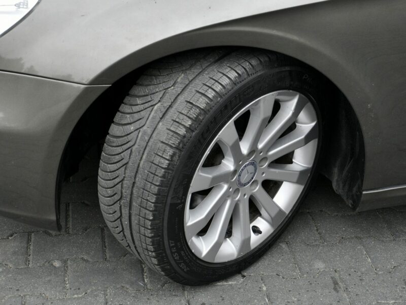 Mercedes CLS 350 3,5V6 292KM Avantgarde/Navi/KremoweSkóry/Alufegi/Xenon/ C219 (2004-2010)