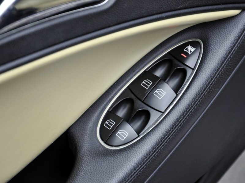 Mercedes CLS 350 3,5V6 292KM Avantgarde/Navi/KremoweSkóry/Alufegi/Xenon/ C219 (2004-2010)