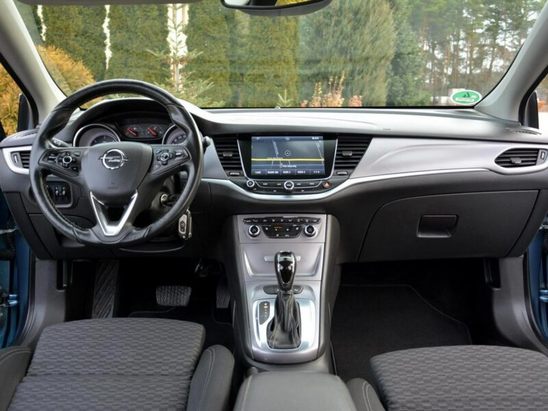 Opel Astra Xenon Ledy Duża Navi Klimatronic Grz. kierownica As. Pasa 2xParktr. K (2015-2021)