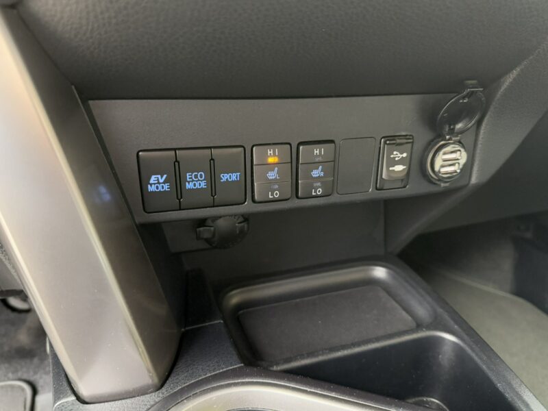 Toyota RAV-4 2,5 Hybrid 155KM Navi Klima 2xPDC Kamera Xenony IV (2012-)