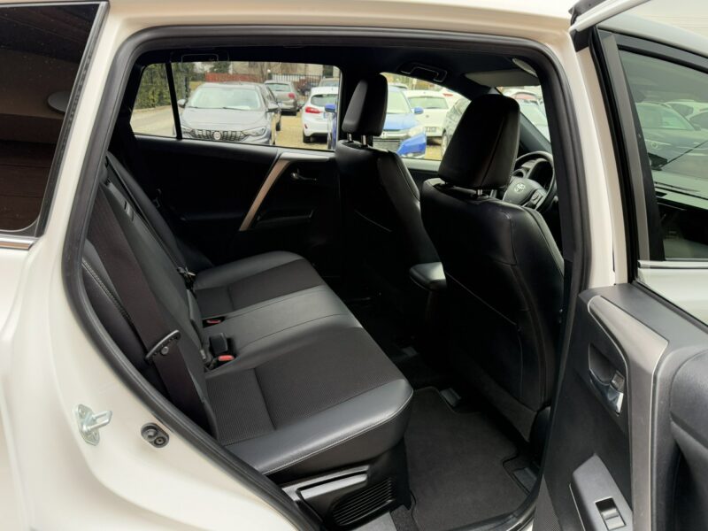 Toyota RAV-4 2,5 Hybrid 155KM Navi Klima 2xPDC Kamera Xenony IV (2012-)