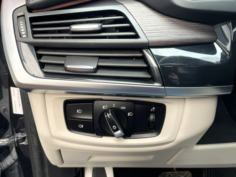 BMW X6 M50 LED, Klima, Navi, Akt. Tempomat, Asystenci, Kamera 360, Ambiente, USB F16 (2014-)