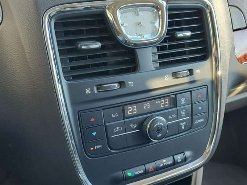 Chrysler Town & Country