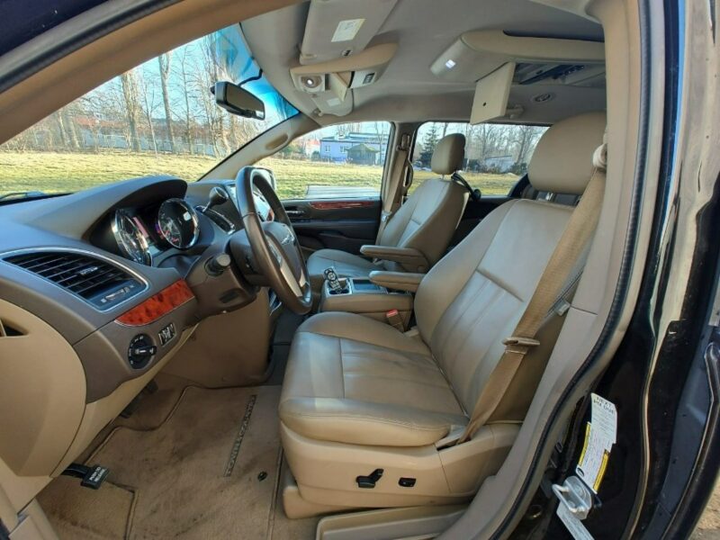 Chrysler Town & Country